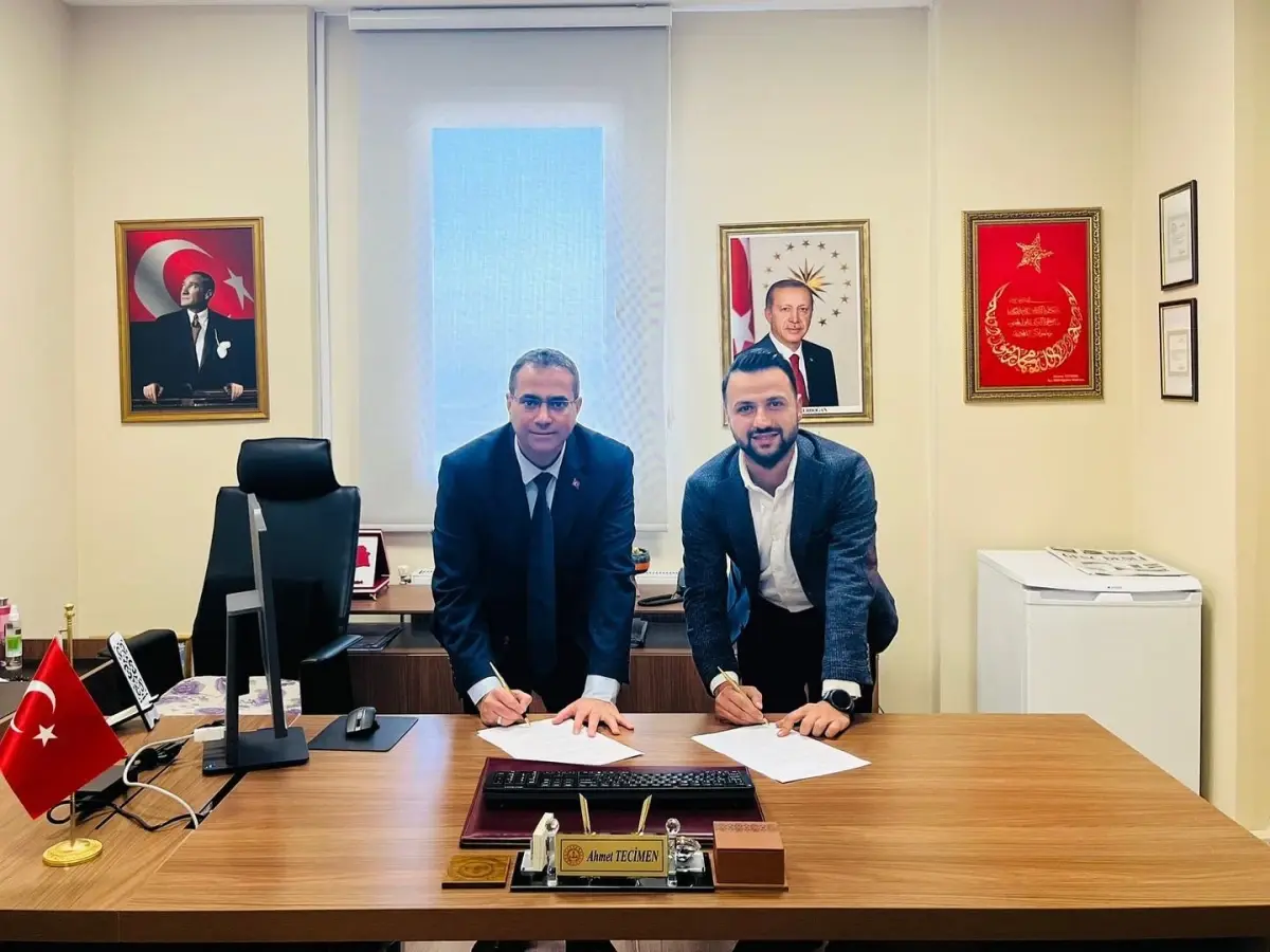 Antakya'da Ortaokullar Arası Futbol Turnuvası Protokolü İmzalandı