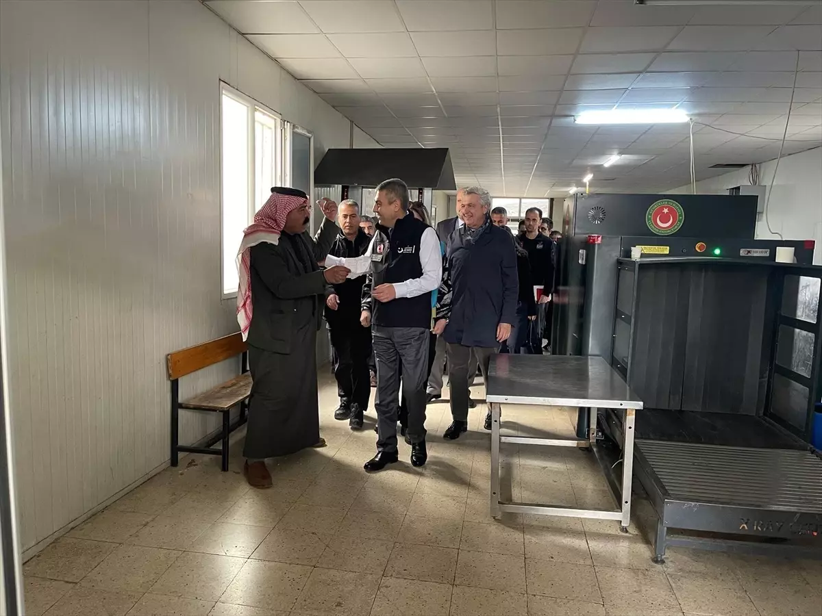 BM Mülteciler Yüksek Komiseri Cilvegözü'nde