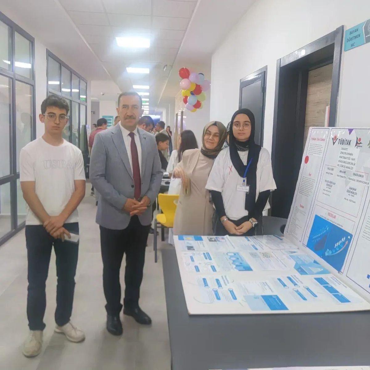 Dörtyol’da TÜBİTAK 4006 Bilim Fuarı yoğun ilgi gördü