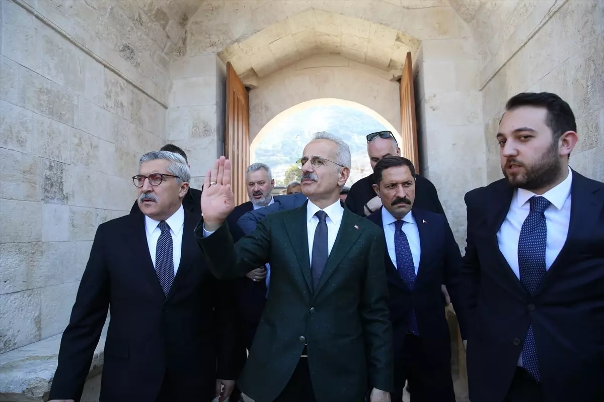 Dörtyol-Hassa Demiryolu ve Otoyolu Projesi'nde Tünel İnşaatı Başlıyor