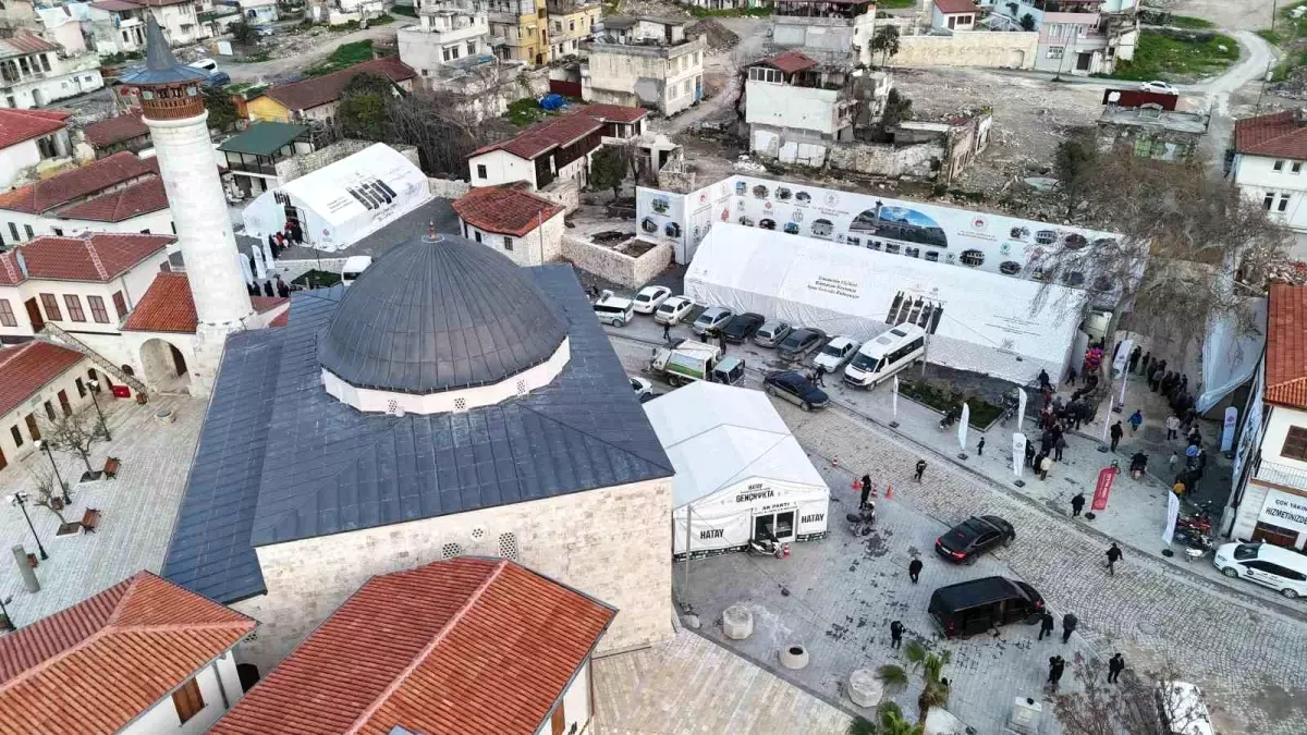 Hatay'ın kalbi Habibi Neccar Camii'nde iftar sofrası kuruldu