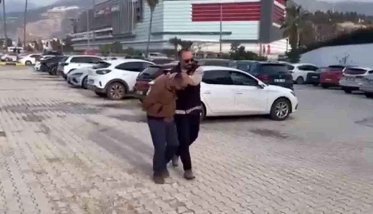 İskenderun'da Hırsızlık Şüphelisi Yakalandı