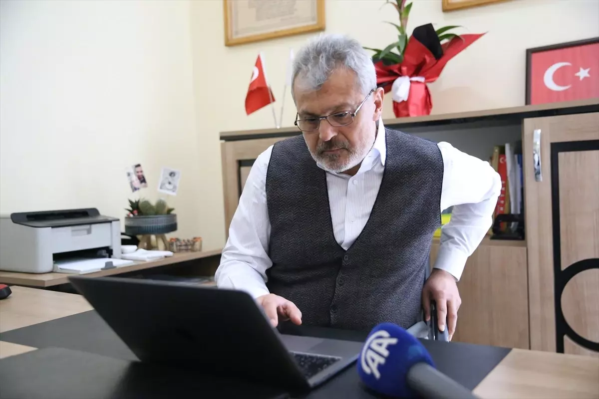 Öntürk, 'Yılın Kareleri' Oylamasına Katıldı