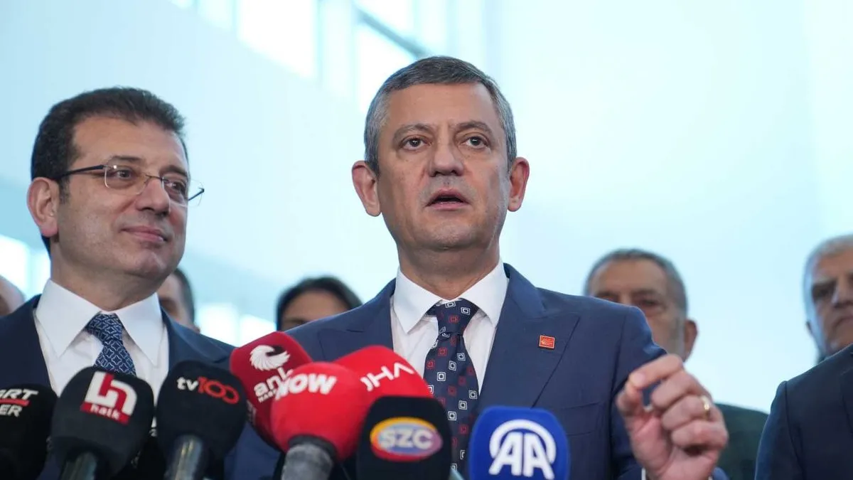 Türkiye'yi Batı'ya şikayet eden Özel yine İngiliz'e konuştu: Yeni masa planını anlattı!